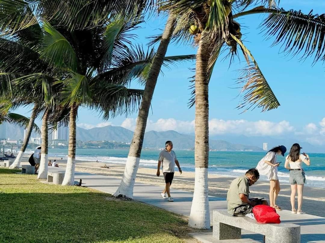 Beachfront Scenia Bay Apartment 芽庄 外观 照片